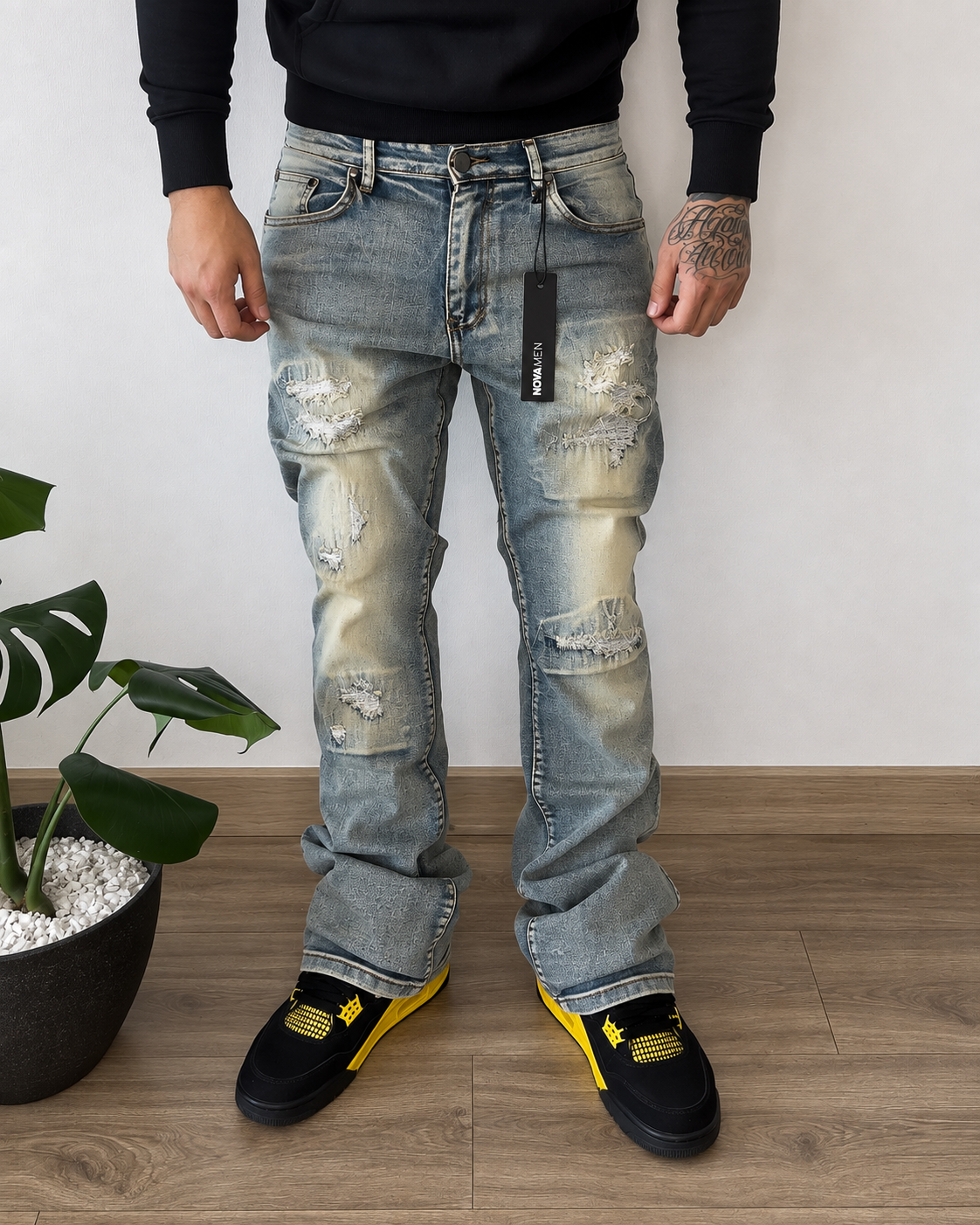 FLARED JEANS
